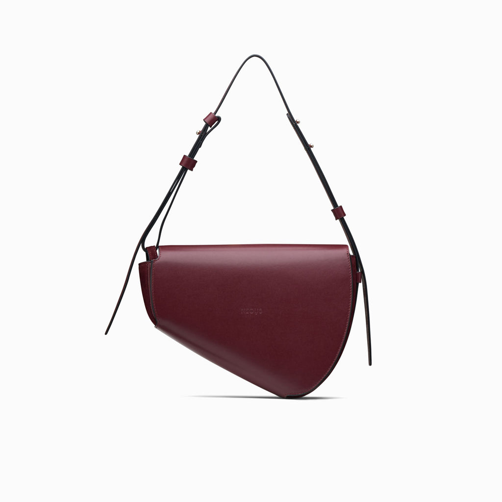BERENICES SADDLE