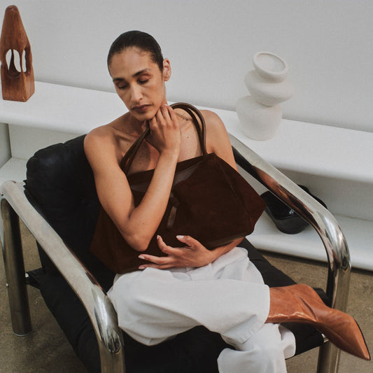 sagitta-suede-leather-dark-tote-bag-chocolate