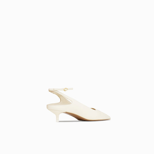 fornax-leather-pumps-cream