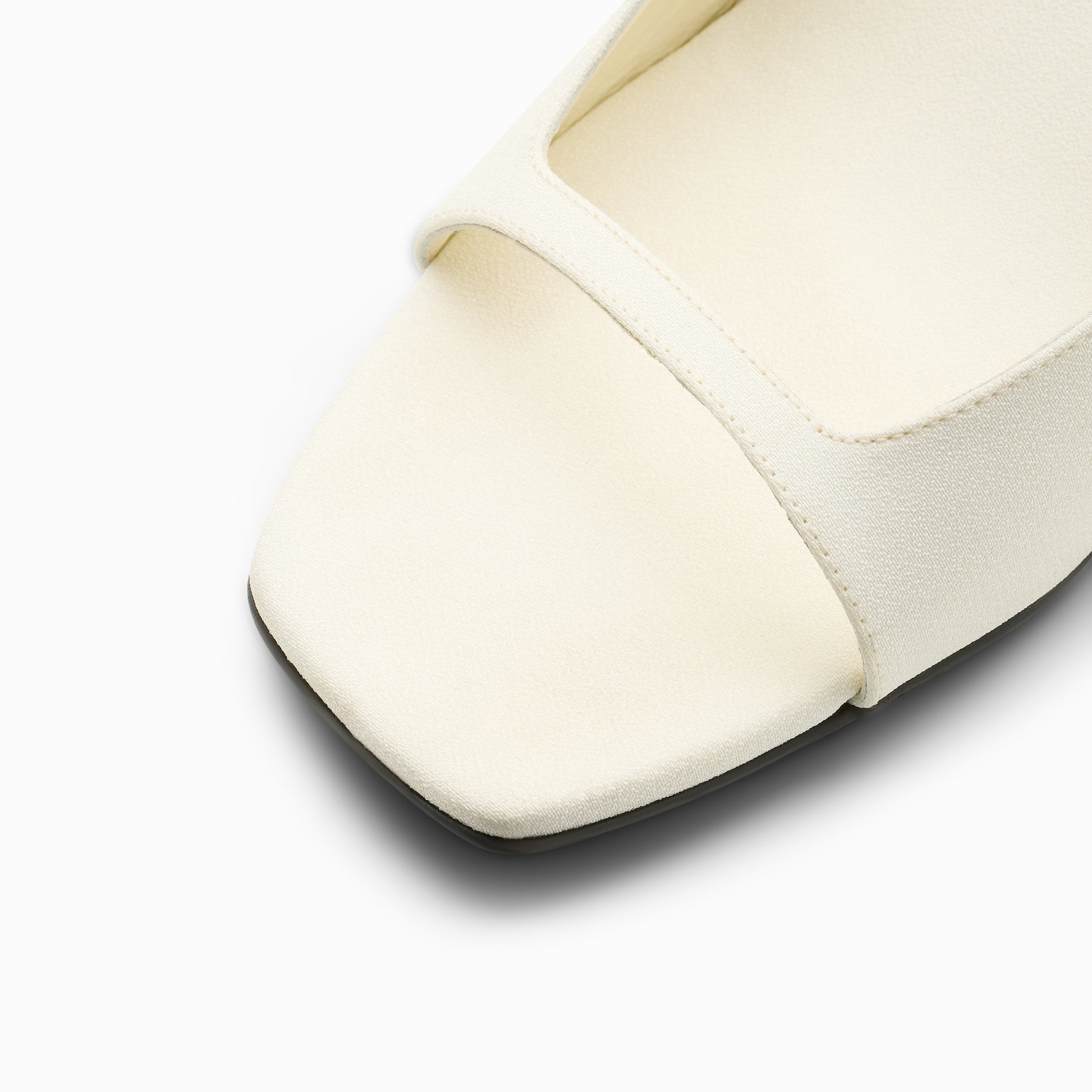 kamui-cady-leather-slingback-cream